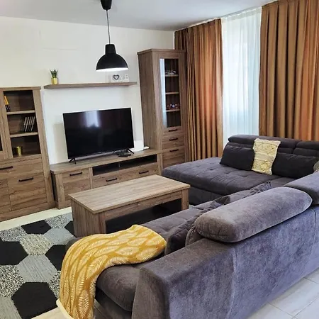 Lejlighed Casa Dina *
